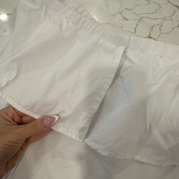 White Off-Shoulder Women's Top - Picture 3 of 4